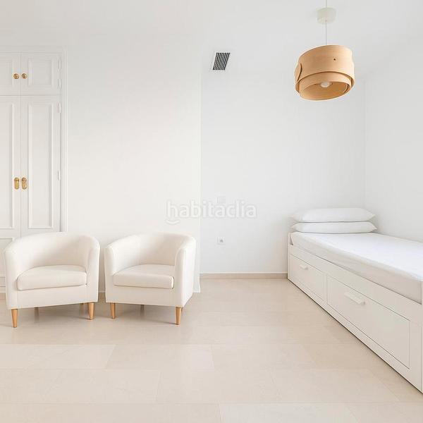 Foto 20d831b4-e4fd-444d-b4a1-397e0fd6e613. Zweistöckige wohnung mit heizung in Centro Histórico Málaga