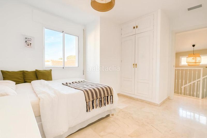 Foto f0519c19-d7f9-4c32-bdf3-b9889dc5728d. Zweistöckige wohnung mit heizung in Centro Histórico Málaga