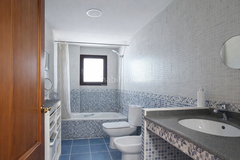 Foto 63201aae-8038-455b-96fd-f71858e3b834. Chalet con camino parcheggio piscina in Capellanía - Retamar Alhaurín de la Torre