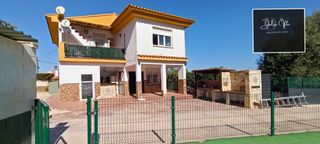 Xalet a Manantiales - Lagar - Cortijo