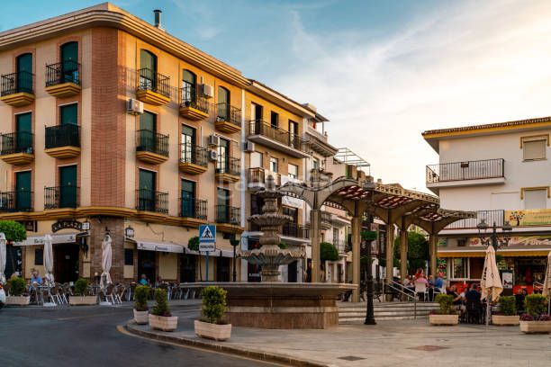 Foto ce008f1b-21f9-4806-88ca-a6929a958844. Local comercial a Centro Alhaurín de la Torre