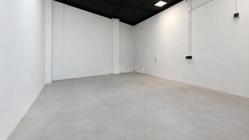 Foto d75ef8f5-90bb-481b-88e5-d4b06a3d6bf8. Local comercial a Centro Alhaurín de la Torre