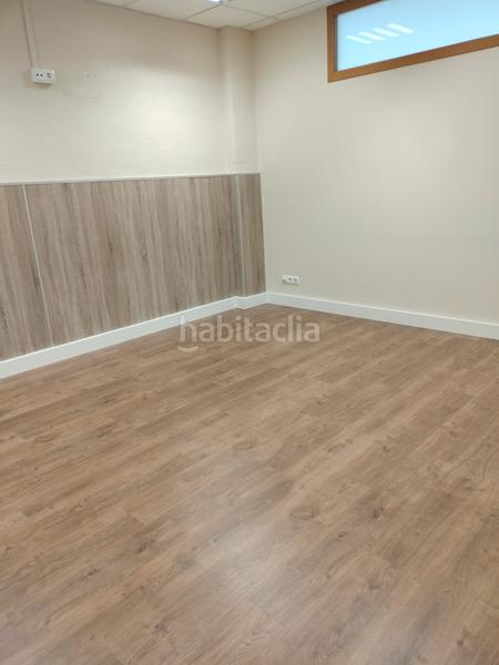 Foto 16f21bc1-2deb-40ce-9d05-08eb8ef6892b. Miete büro in carrer rec 37 in Canovelles