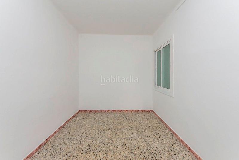 Foto 3d680c4f-8cc1-4102-9d18-51c1ab750891. Piso en carrer àngel guimerà 15 atencion inversores!!!!!!!!!!! en Granollers