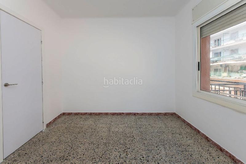 Foto b5766044-d67a-4eb0-95cc-12f77e3d3547. Piso en carrer àngel guimerà 15 atencion inversores!!!!!!!!!!! en Granollers