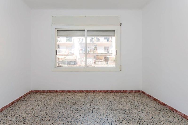 Foto d5331ce2-9fff-47f8-ab81-1d7ad3e6d1ee. Piso en carrer àngel guimerà 15 atencion inversores!!!!!!!!!!! en Granollers