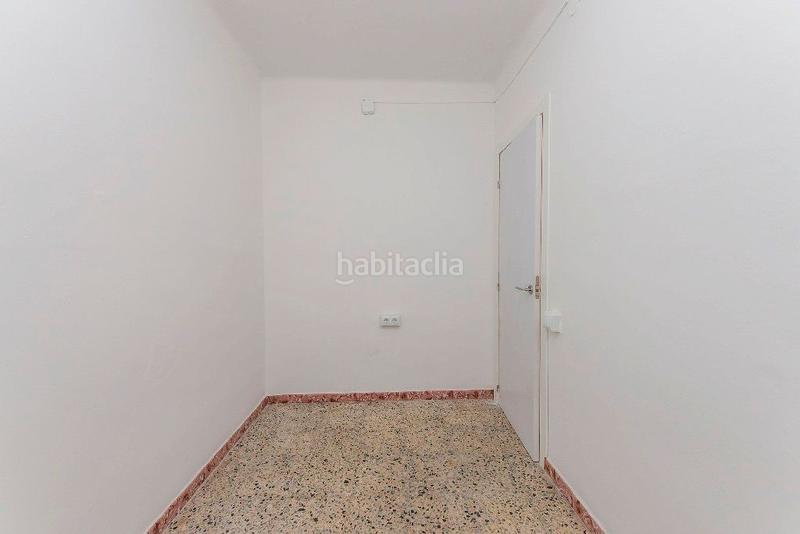 Foto fcc8a9d1-66d5-4f3a-9a78-6404d06a7b0a. Piso en carrer àngel guimerà 15 atencion inversores!!!!!!!!!!! en Granollers