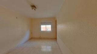 Piso en Carrer de la creu d'en fins 53. Atencion, inmueble okupado