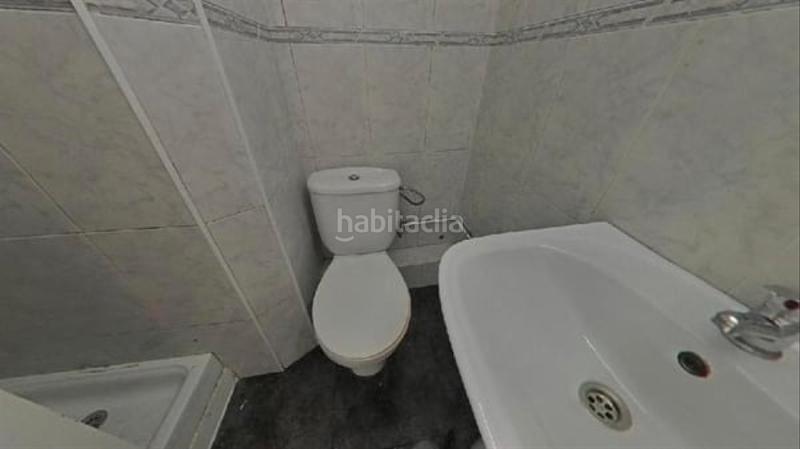Foto 76956284-509f-4700-897d-6dcc64656223. Piso en carrer d'archidona 23 ideal inversores en Sabadell