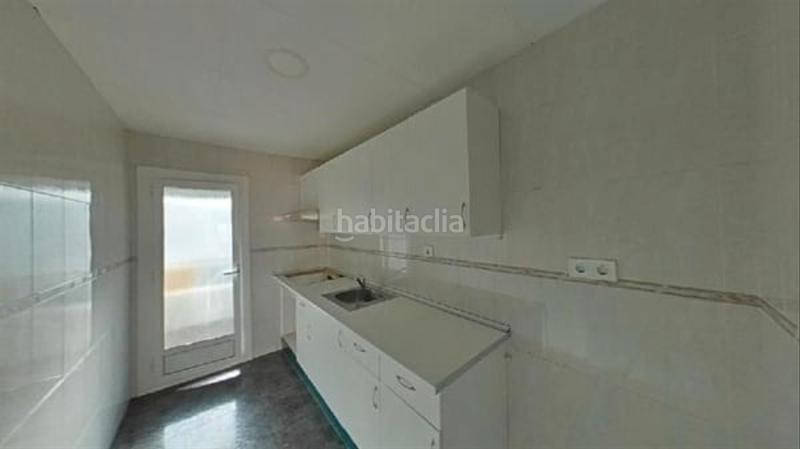 Foto e531e9fb-e87a-4a98-9827-c4f6efd8d9a9. Piso en carrer d'archidona 23 ideal inversores en Sabadell