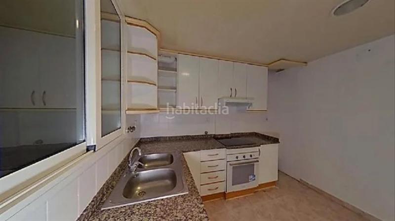 Foto ad3c04fb-f37e-471f-b423-d6f6a6f8dbd7. Piso en avinguda can fatjó 31 ideal inversores en Rubí