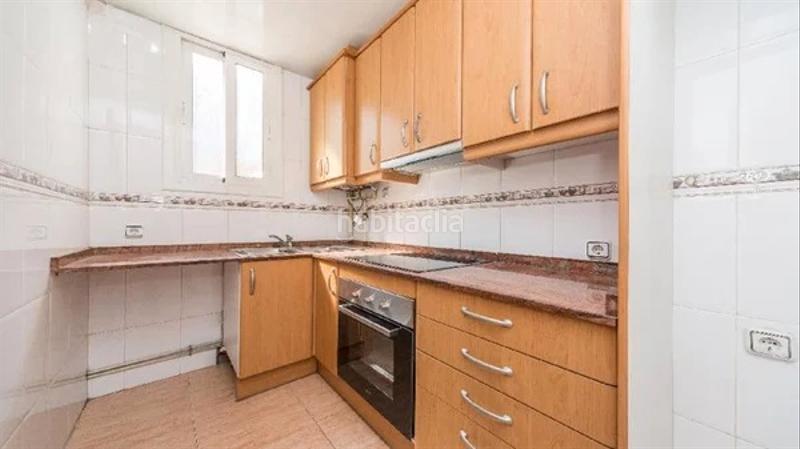 Foto 5120a7e8-1710-4f8e-a968-78f9fe41d74f. Piso en carrer de balmes 40 ***atncion inversores*** en Badalona