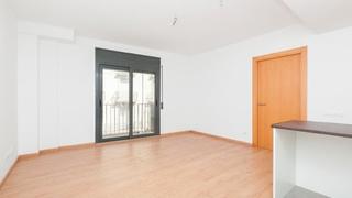 Appartement à Carrer de na bastardes 13. Atencion inmueble okupado!!!!!!!