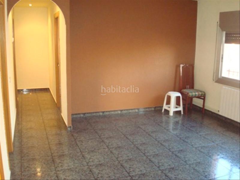 Foto e61fedb6-3397-48bf-97d6-39caf1006a18. Pis a carrer puiggraciós 6 a Congost Granollers