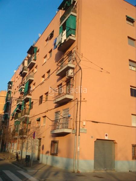 Foto e666d6db-2964-4adf-bbc1-66f5826a5e7a. Pis a carrer puiggraciós 6 a Congost Granollers