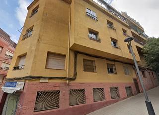 Pis  Carrer dels pirineus. Para reformar piso en santa coloma de gramenet – zona santa rosa