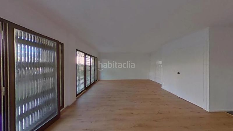 Foto 0db4e52b-f94c-4252-b971-6e87853f5306. Loft amb piscina a Calella