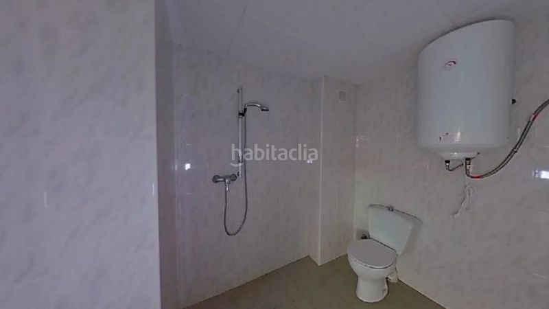 Foto bafcdc8f-7d3e-41cc-9a74-7bd0c0f74e5f. Loft amb piscina a Calella