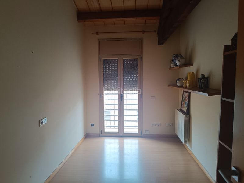 Foto 00ee463a-d7e8-43d6-821d-65a2c9989227. Casa adossada amb aparcament piscina a Can Rull Sabadell