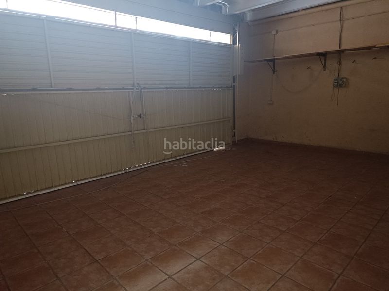 Foto 109f6279-d6d4-4bf5-9570-2fb6b3c6e6be. Casa adossada amb aparcament piscina a Can Rull Sabadell