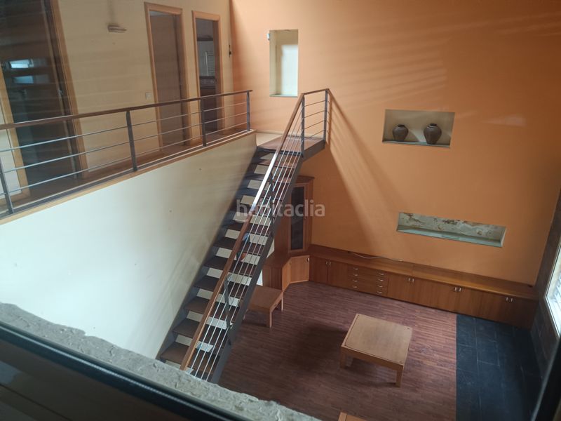 Foto 185858f2-18b8-4c53-a9b9-275ce86ef0bc. Casa adossada amb aparcament piscina a Can Rull Sabadell