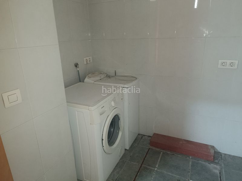 Foto 2a82c88f-0939-42f5-8e3d-fccf41bbeb35. Casa adossada amb aparcament piscina a Can Rull Sabadell