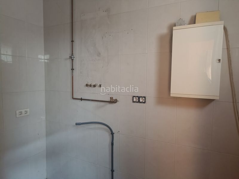 Foto 3cd36a52-45e1-44b9-bd17-66010cc2f3c8. Casa adossada amb aparcament piscina a Can Rull Sabadell
