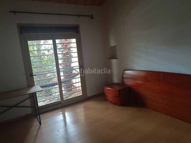 Foto 5ab03c4f-ffe2-49a4-80f3-7c022db8f1ae. Casa adossada amb aparcament piscina a Can Rull Sabadell