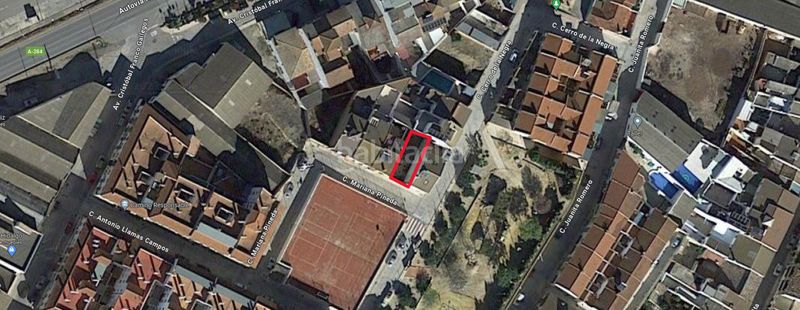 Foto 4d7f8a4a-4660-46cc-97ae-7c2f91291b12. Aparcament cotxe a calle mariana pineda 5 a Campillos