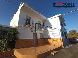 Semi detached house  N/a. **oportunidad de inversión. adquisición dos viviendas**