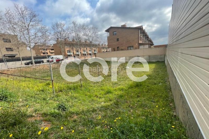 Foto f63be475-3edf-491b-9b3e-c8683e9c74a7. Terreno residencial parcela plana en el núcleo urbano en Castellar del Vallès