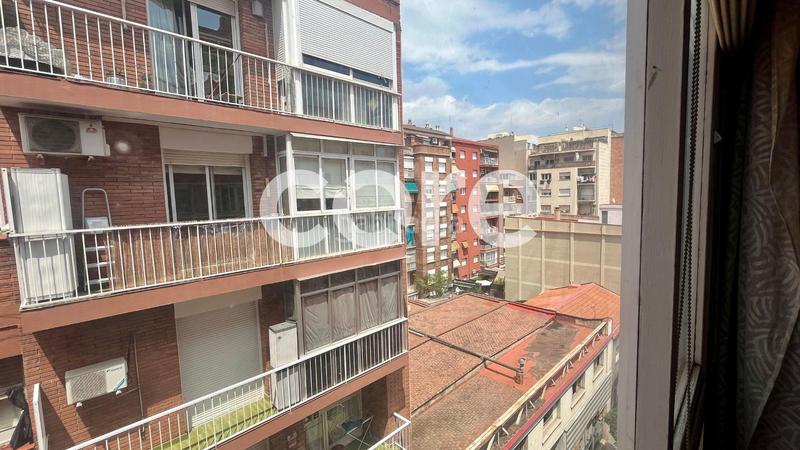 Foto d865ec62-0414-45d8-9f9d-ac24eb572121. Piso  a rehabilitar en el eixample en Fort Pienc Barcelona