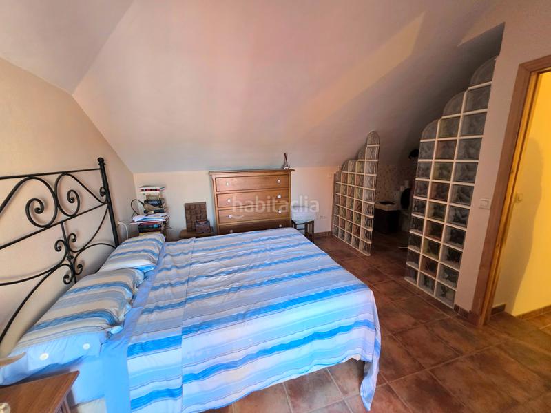 Foto 3e47ea34-255c-41b2-9c70-dcbc04d551aa. Dúplex piso cerca de la playa. en El Rinconcillo Algeciras