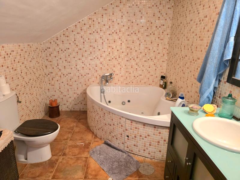 Foto 79ad7e6a-623f-4214-8cc0-e4d28384ef18. Dúplex piso cerca de la playa. en El Rinconcillo Algeciras