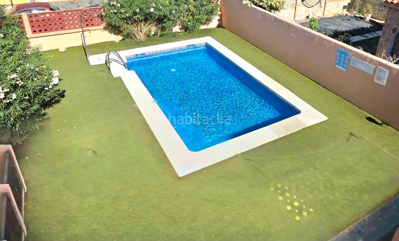 Foto 8b1bb548-d533-44af-bd54-d744510f7449. Dúplex piso cerca de la playa. en El Rinconcillo Algeciras