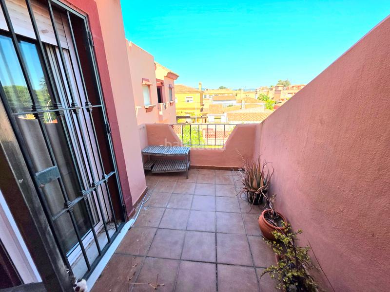 Foto bb5b192d-1248-4779-b68f-c83dc857c451. Dúplex piso cerca de la playa. en El Rinconcillo Algeciras