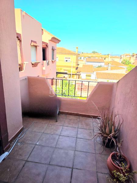 Foto e50d6612-69cb-4591-ac37-68b72ee7a8d1. Dúplex piso cerca de la playa. en El Rinconcillo Algeciras