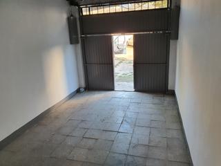 Miete Autoparkplatz in Avenida agustín bálsamo 10. Garaje semi-céntrico en urbanización privada.