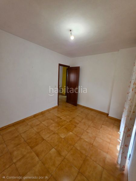 Foto f888adc8-cbf9-4370-aff0-92399bff8220. Casa adossada a Pescadores - Saladillo Algeciras