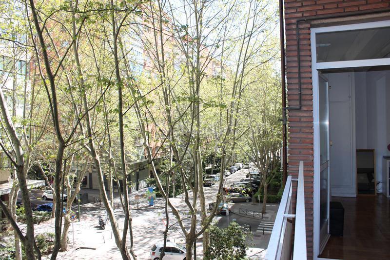 Foto a0466d34-36a8-4386-97b4-41952dc3f88a. Alquiler piso en calle del profesor waksman 20 piso exterior con terraza en bernabéu en Madrid