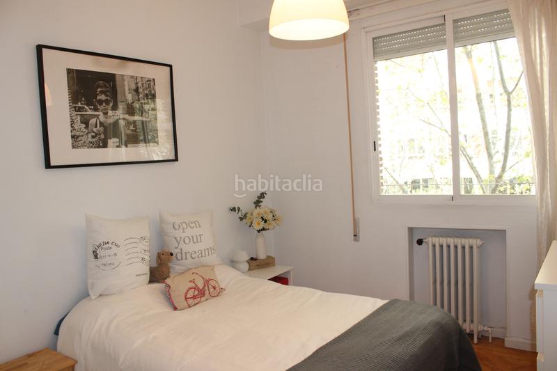 Foto a92e4dbb-07b4-4c0c-a767-491616042e61. Alquiler piso en calle del profesor waksman 20 piso exterior con terraza en bernabéu en Madrid
