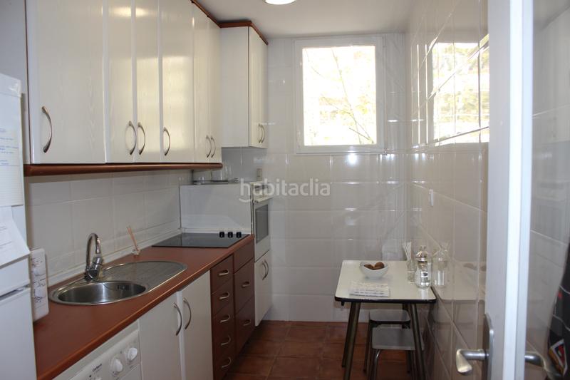 Foto c83d1fa8-26a8-46aa-9987-841dee893ee6. Alquiler piso en calle del profesor waksman 20 piso exterior con terraza en bernabéu en Madrid