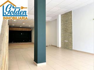 Location Local commercial  Calle portugal. Local comercial en la zona centro de don benito