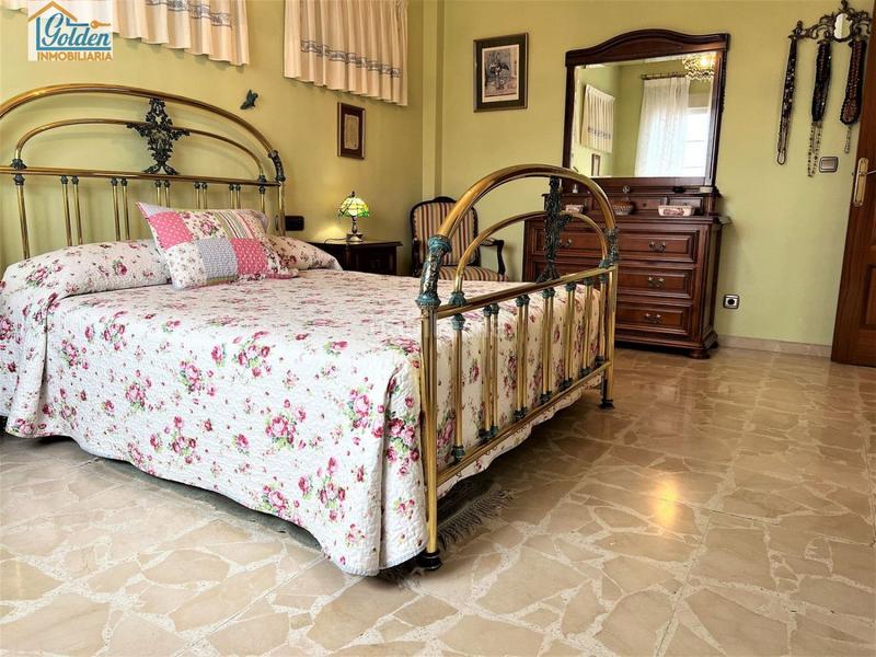 Foto e7f6d7e7-5285-4c2a-a09f-dad1f81b587a. Casa con piscina in Don Benito