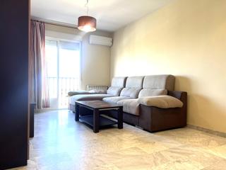 Etagenwohnung  Cordoba de. Piso familiar zona avenida de cordoba