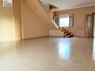 Pis  Avenida primero mayo. Piso en venta en zona centro