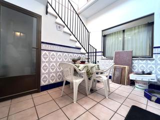 Maison à Don Benito. Casa tipo duplex con cochera