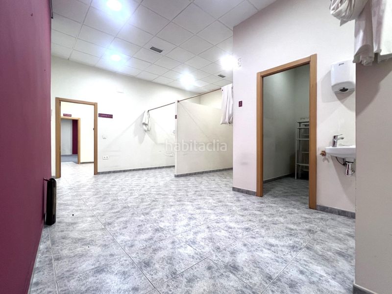 Foto 94037d21-9905-4209-aff0-9d580365ca48. Local comercial local en venta en Don Benito