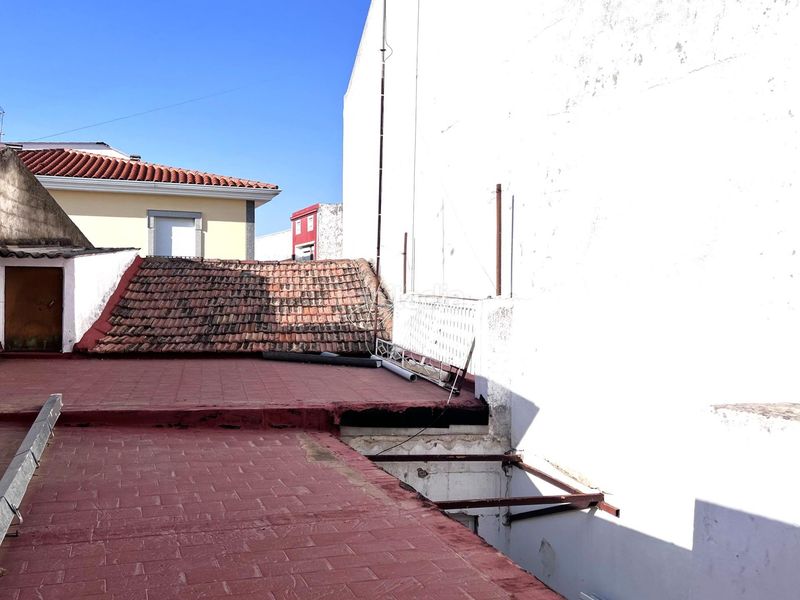 Foto 660b970f-bd6d-422f-838b-3d96c8b35db2. Casa a Don Benito