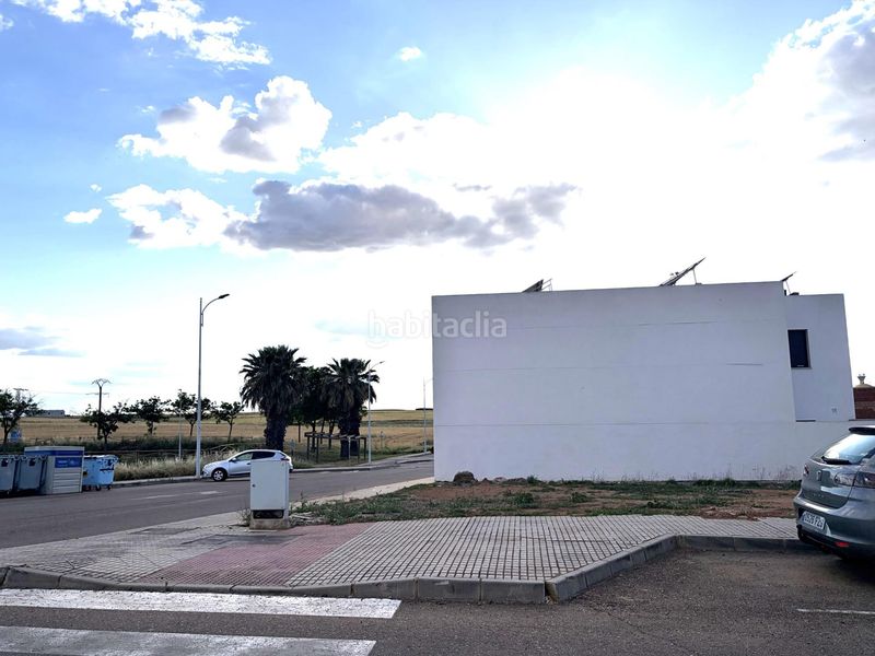 Foto c32fcd37-e64f-4ec8-b929-71e4dee27a5c. Terreny residencial a Don Benito